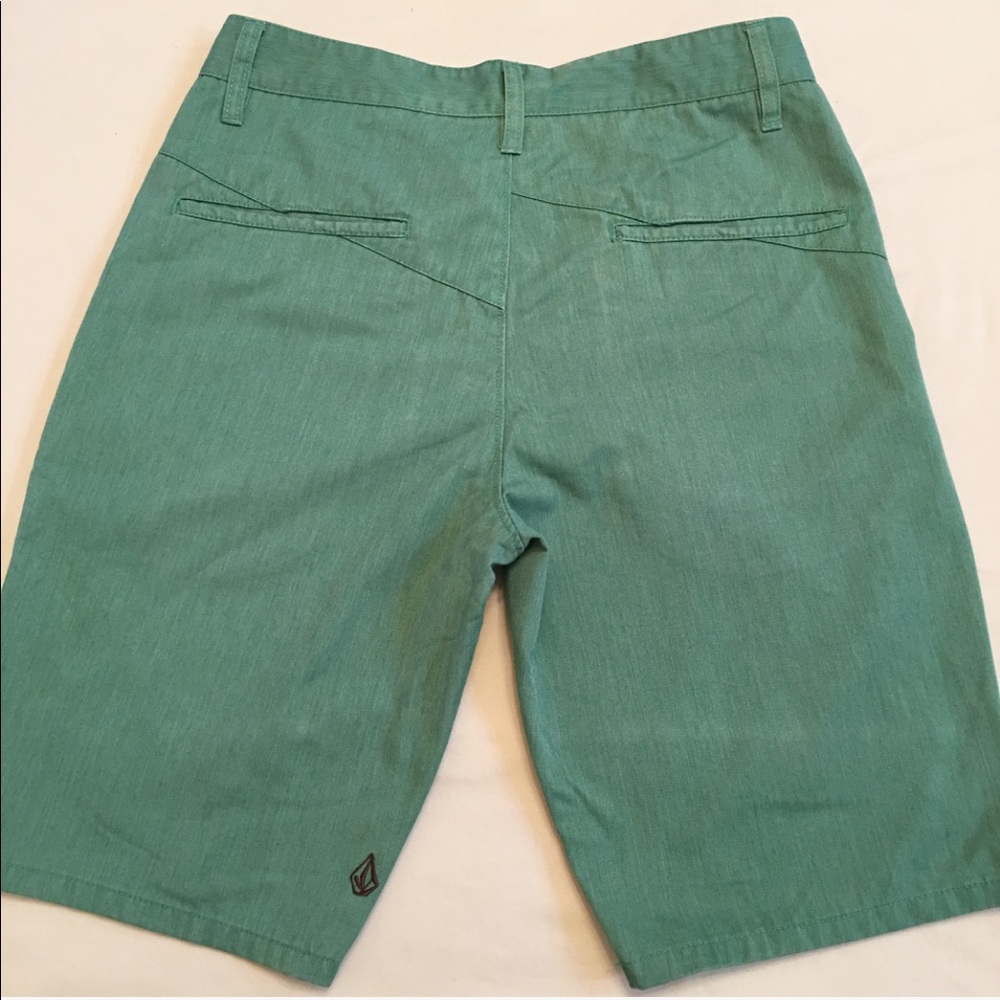 Volcom shorts - Picture 4 of 4